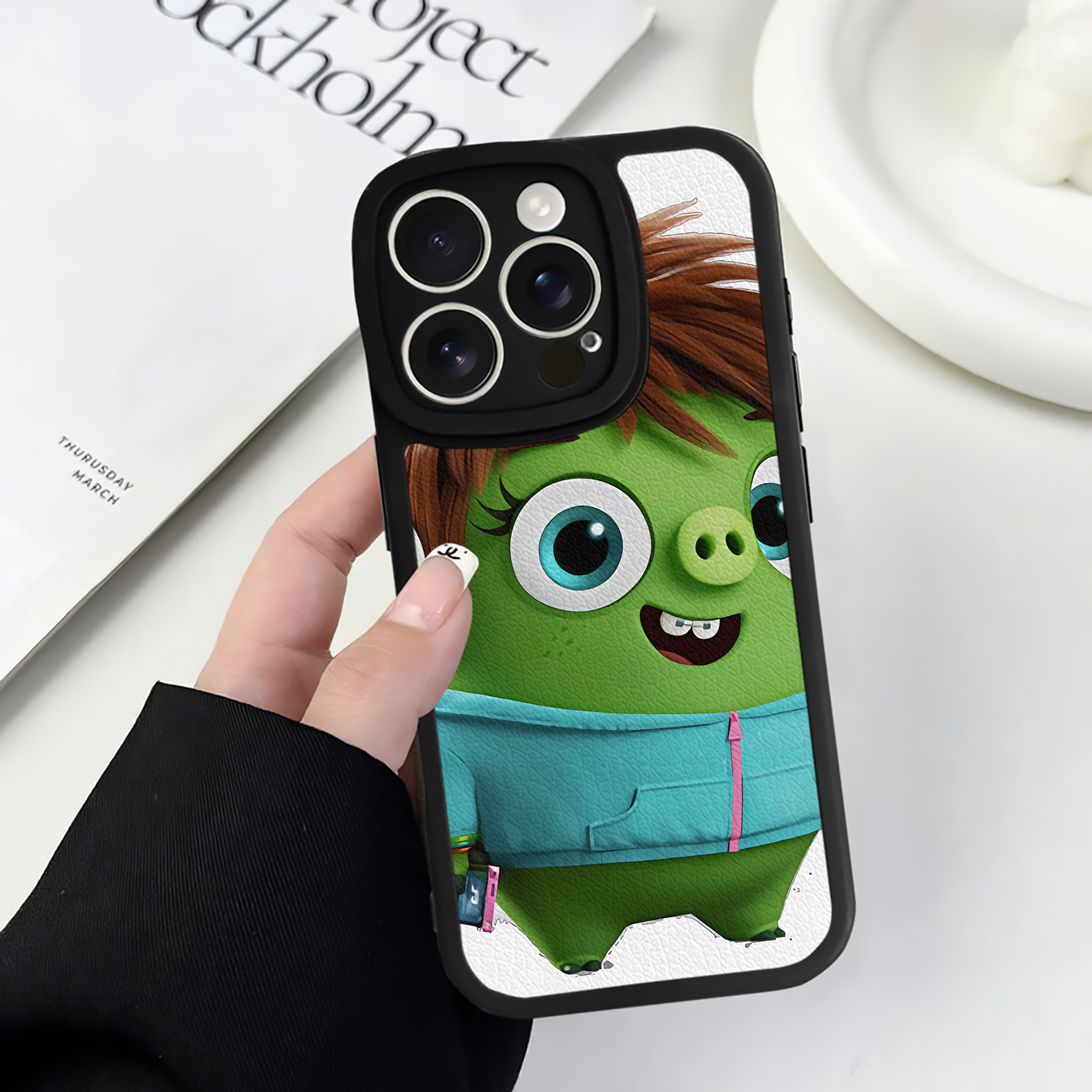 （画像用） Angry Birds アングリーバード 【iPhone 16シリーズ対応】シリコンスマホケース（レザー調） 材質：シリコン